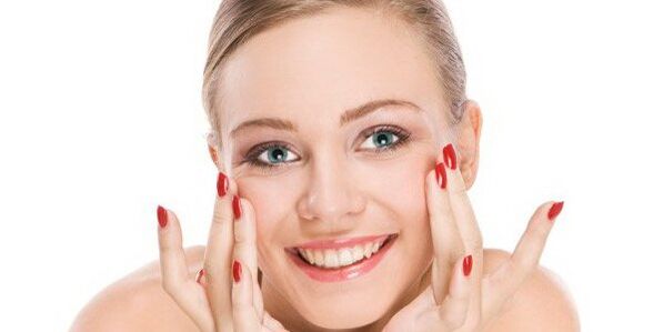 facial gymnastics to rejuvenate the skin around the eyes