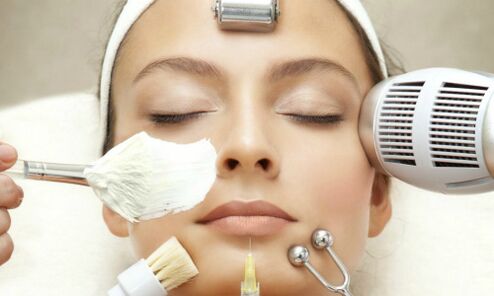 a facelift with hardware cosmetology