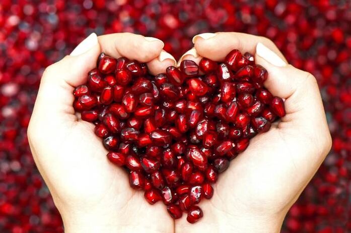 The oil obtained from pomegranate seeds will restore skin tone and protect against ultraviolet radiation. 